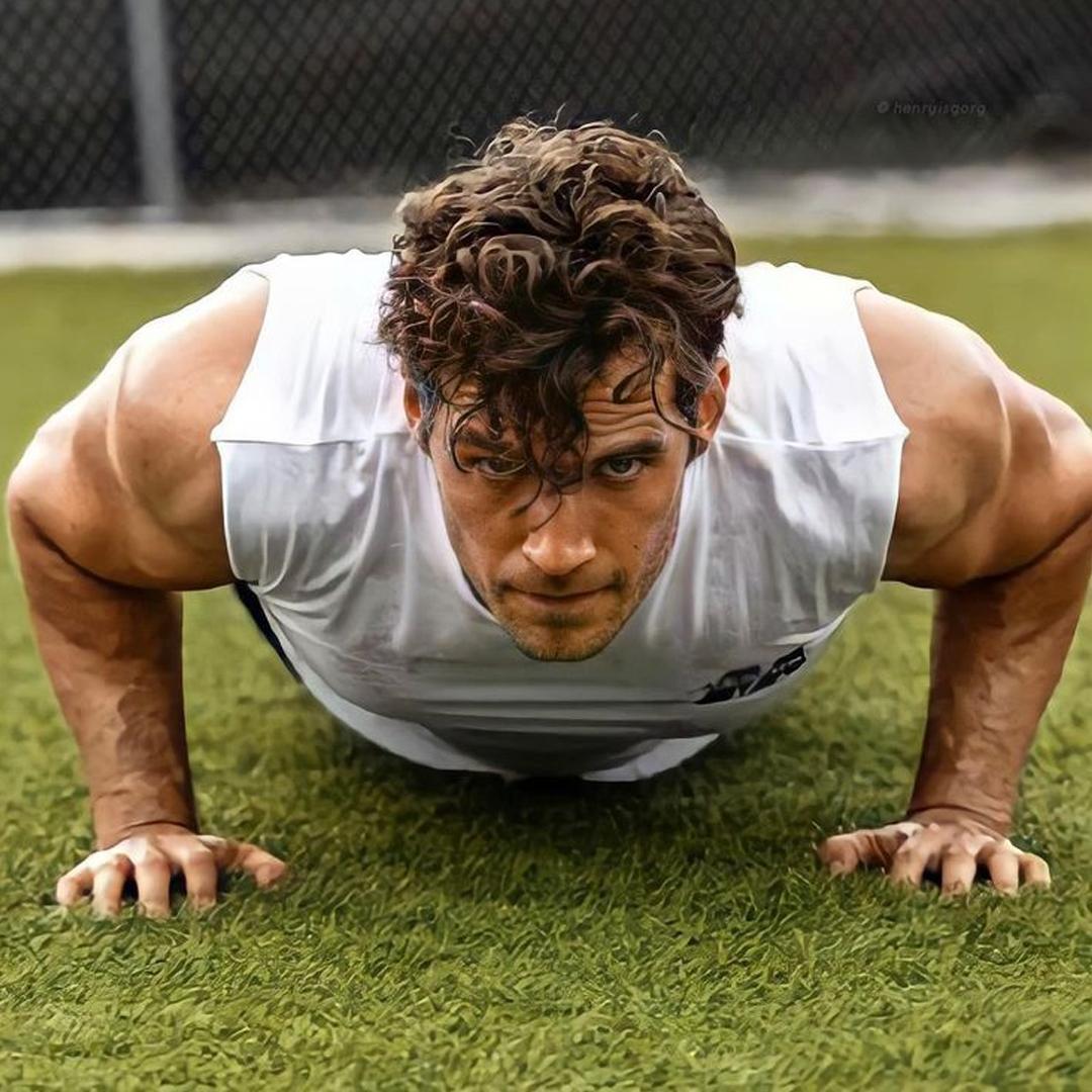 Henry Cavill’s Recent Fitness Reveal Has Fans Asking: “Is He Training To Be The Next James Bond?”
