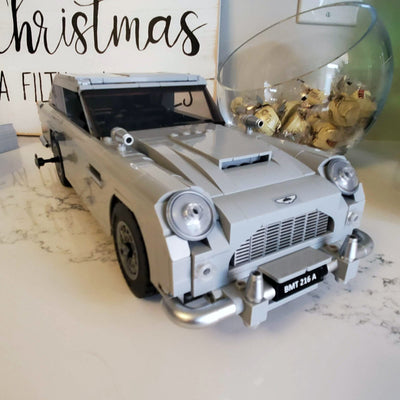 Building the Lego James Bond Aston Martin DB5