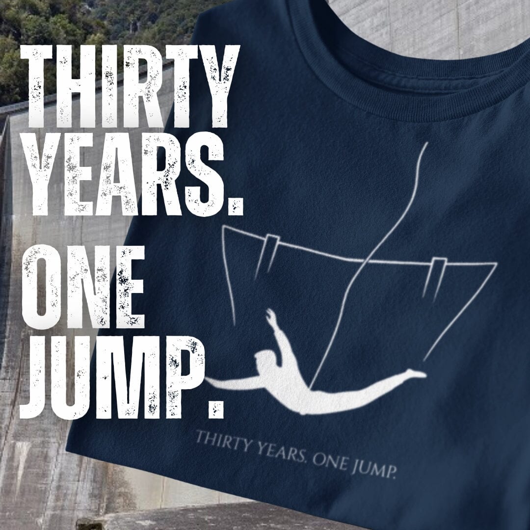 Thirty Years. One Jump T-Shirt SIS Training Gear Navy S 